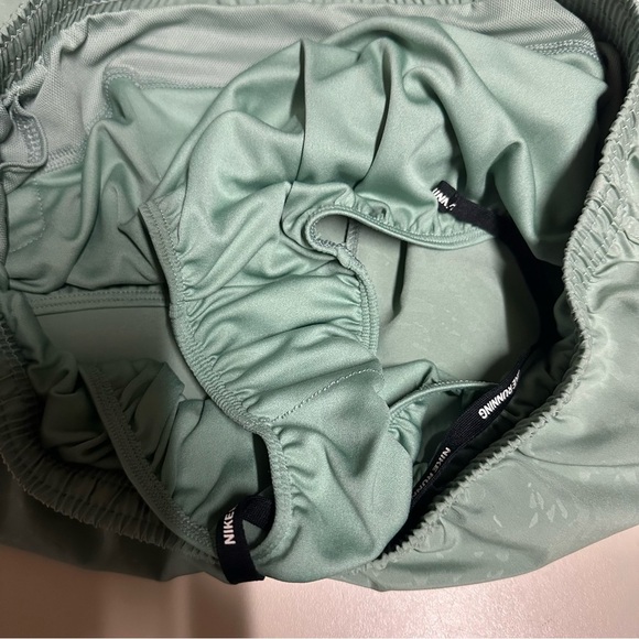 Nike Dri Fit Running Green Pattern Shorts Pocket Size Medium Athletic - Picture 11 of 11
